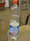 Natürliches Mineralwasser