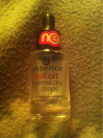 Essence METALLICS nail polish magnet 0077033000086