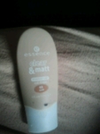 Essence clear&matt make-up oil-free sand