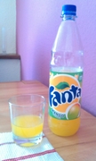 FANTA Mango 1,0L - 5449000081711 - Bild zu einer Bewertung von Stefan Rentschler am 12. Nov 2011